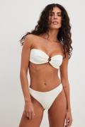 NA-KD Swimwear Bikinitrosa med ringdetalj - Offwhite