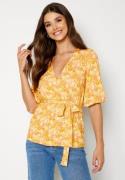 Happy Holly Jalona wrap top Yellow / Floral 48/50
