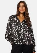 Object Collectors Item Omika L/S Top Black AOP: Sandshell 36