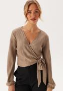 BUBBLEROOM Pleated Long Sleeve Wrap Top Nougat M