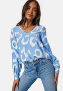 Object Collectors Item Objjacira L/S V-Neck top Provence AOP:Cloud D 4...