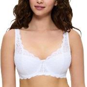 Triumph BH Amourette Wired Bra With Lace Vit A 75 Dam