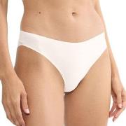 Triumph Trosor Body Make-Up Illusion Lace Highleg Tai Offwhite 42 Dam