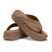 Crocs Getaway Platform Flip Ljusbrun US W9 (EU 39-40)