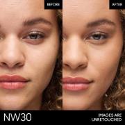 MAC Cosmetics Studio Fix Powder Plus Foundation NW30 - 12 g