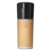 MAC Studio Radiance Serum-Powered Foundation NC25 30 ml