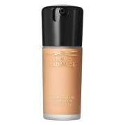 MAC Studio Radiance Serum-Powered Foundation NW22 30 ml