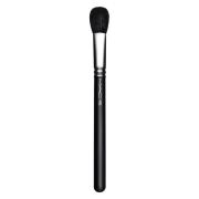 MAC 109S Small Contour Brush