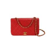 Chanel Vintage Andrahands Axelväska, Röd Lammskinn, Bra Skick Red, Dam