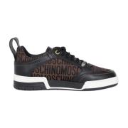 Moschino Nylon Logo Jacquard Sneakers med Trekking-inspirerad Snörning...