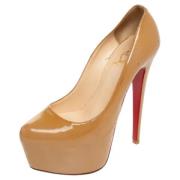 Christian Louboutin Pre-owned Pre-owned Laeder klackskor Beige, Dam