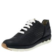 Salvatore Ferragamo Pre-owned Pre-owned Laeder sneakers Black, Dam