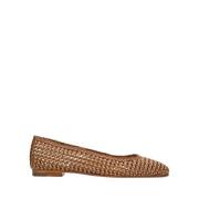 Lottusse Delice Ballerina Brown, Dam