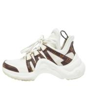 Louis Vuitton Vintage Pre-owned Canvas sneakers White, Dam