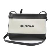 Balenciaga Vintage Pre-owned Canvas axelremsvskor Beige, Dam