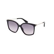 Max Mara Stiliga svarta solglasögon med grå linser Black, Dam