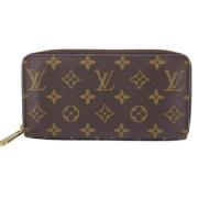 Louis Vuitton Vintage Pre-owned Canvas plnbcker Brown, Dam