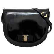 Salvatore Ferragamo Pre-owned Pre-owned Tyg axelremsvskor Black, Dam