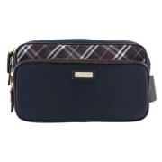 Burberry Vintage Pre-owned Nylon crossbodyvskor Blue, Dam