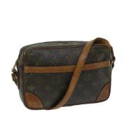 Louis Vuitton Vintage Pre-owned Canvas axelremsvskor Brown, Dam