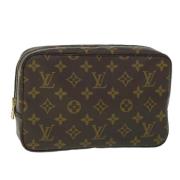 Louis Vuitton Vintage Pre-owned Canvas kuvertvskor Brown, Dam