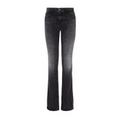 Armani Exchange Svarta Slim-Fit Jeans med Sidovärld Detalj Black, Dam