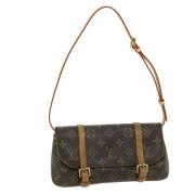 Louis Vuitton Vintage Pre-owned Canvas crossbodyvskor Brown, Dam