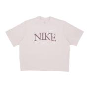 Nike Klassisk Boxy Tee Lt Orewood Brun Pink, Dam