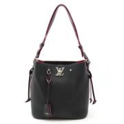 Louis Vuitton Vintage Pre-owned Laeder axelremsvskor Black, Dam