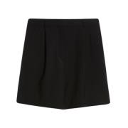 Max Mara Weekend Modiga och stiliga shorts med veck Black, Dam