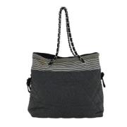 Chanel Vintage Pre-owned Canvas totevskor Gray, Dam