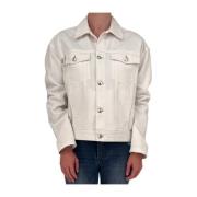 Won Hundred Jackets White, Dam