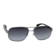 Prada Vintage Pre-owned Metall solglasgon Black, Dam