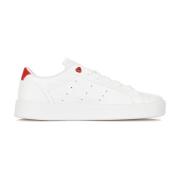 Adidas Snygg Låg Sko i Cloud White/Scarlet/Svart White, Dam