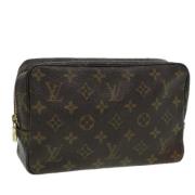 Louis Vuitton Vintage Pre-owned Canvas kuvertvskor Brown, Dam