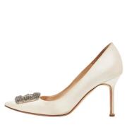 Manolo Blahnik Pre-owned Pre-owned Satin klackskor White, Dam