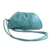 Bottega Veneta Vintage Pre-owned Tyg kuvertvskor Blue, Dam