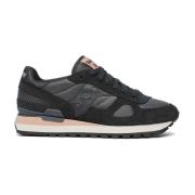 Saucony Svarta Sneakers med Molnliknande Dämpning Black, Dam