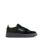 Autry Gröna lädersneakers med perforerad tåbox Green, Herr