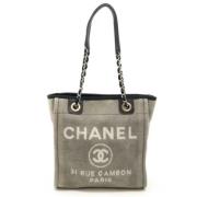 Chanel Vintage Pre-owned Laeder chanel-vskor Gray, Dam