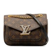 Louis Vuitton Vintage Pre-owned Canvas axelremsvskor Brown, Dam