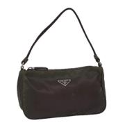 Prada Vintage Pre-owned Nylon prada-vskor Green, Dam