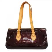 Louis Vuitton Vintage Pre-owned Tyg axelremsvskor Purple, Dam