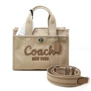 Coach Pre-owned Pre-owned Canvas axelremsvskor Beige, Dam