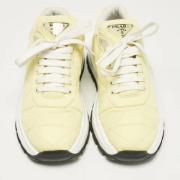 Prada Vintage Pre-owned Nylon sneakers Yellow, Dam