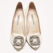 Manolo Blahnik Pre-owned Pre-owned Satin klackskor Gray, Dam