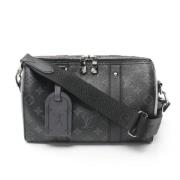 Louis Vuitton Vintage Pre-owned Canvas crossbodyvskor Black, Dam