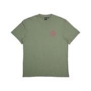 Deus Ex Machina Pill Logo Tee i Pine Green, Herr