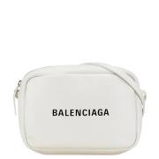 Balenciaga Vintage Pre-owned Laeder crossbodyvskor White, Dam