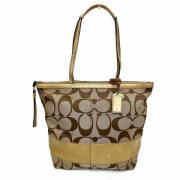 Coach Pre-owned Pre-owned Canvas handvskor Beige, Dam